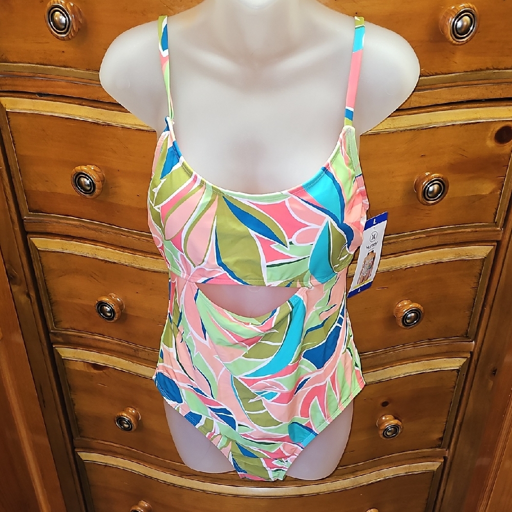 Hurley Women's Pink Multi Leaf-Print One-Piece Swimsuit with Cutout